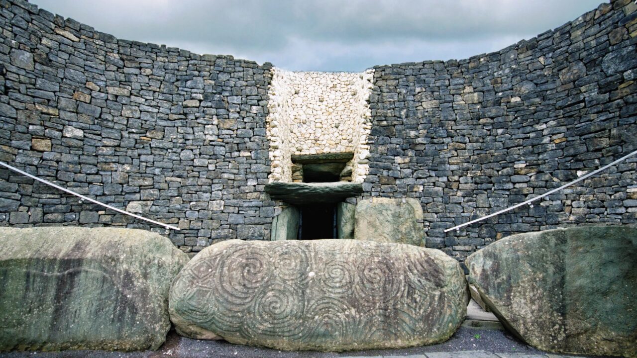 Emerald Isle's Saga The Rich History of Ireland