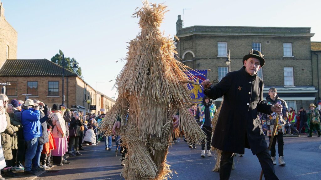 Whittlesey Straw Bear Festival. Dancing Bears and Morris Men in Cambridgeshire, England