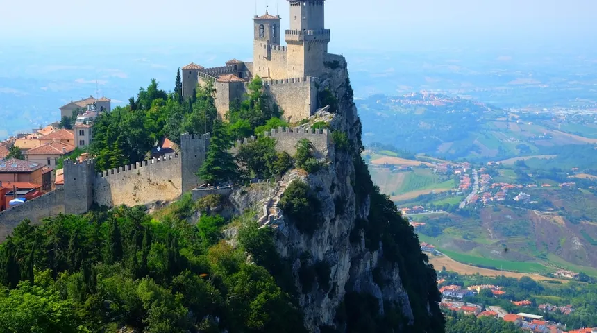 Discover San Marino