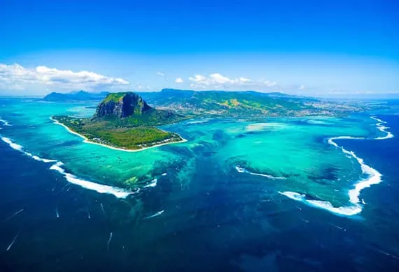From Volcanic Isles to Multicultural Haven The Vibrant History of Mauritius