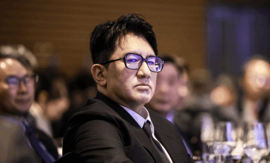 Bang Si Hyuk’s Net Worth Plunges Over $1.5 Billion, Shocking Fans