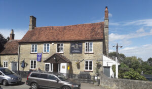 The Abingdon Arms Cozy Pub Near Oxford Countryside